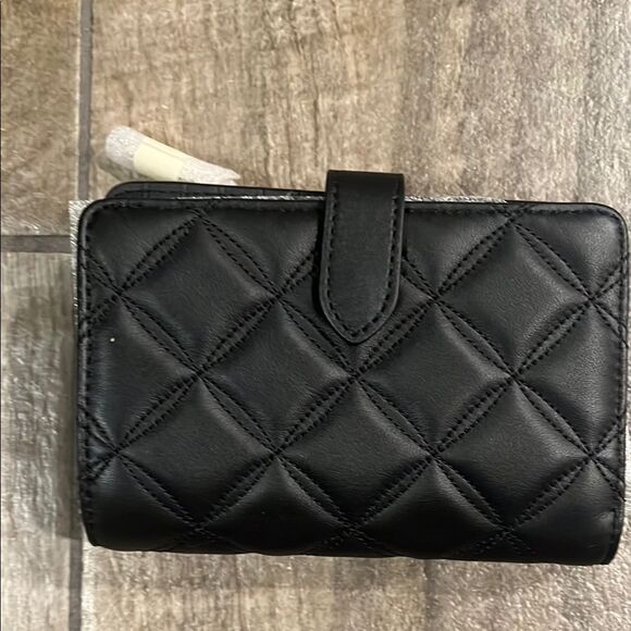 NWT Kate Spade Black leather Quilted Wallet - Picture 2 of 3